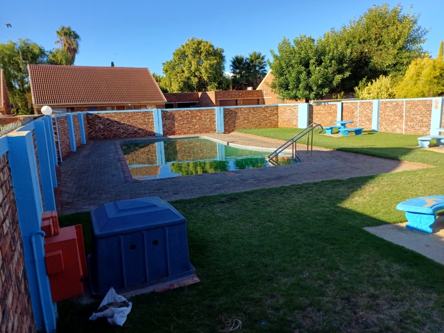 3 Bedroom Property for Sale in Langenhovenpark Free State